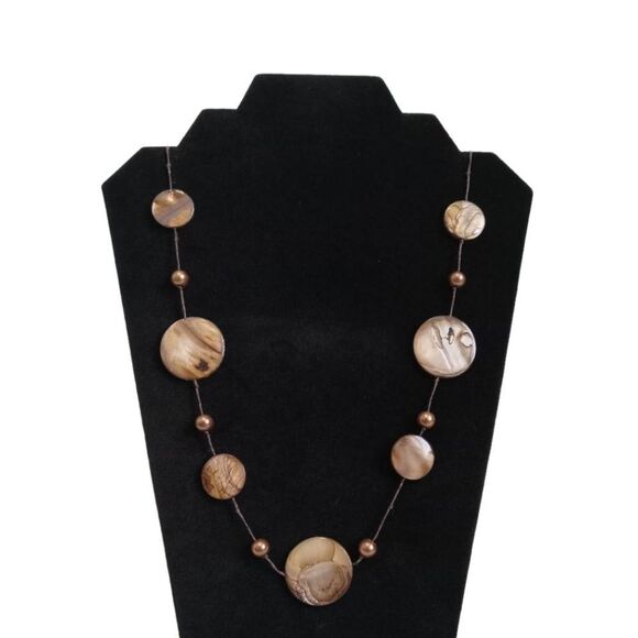 Handmade Brown Dyed Mother Of Pearl & Round Plastic Beads Single Strand Necklace - Picture 1 of 9